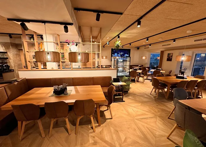 فندق Gross Genuss 3*